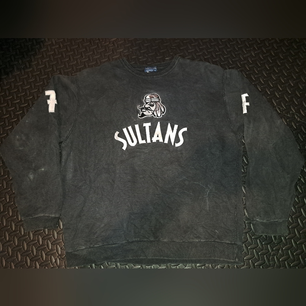 Vintage sultans crew neck